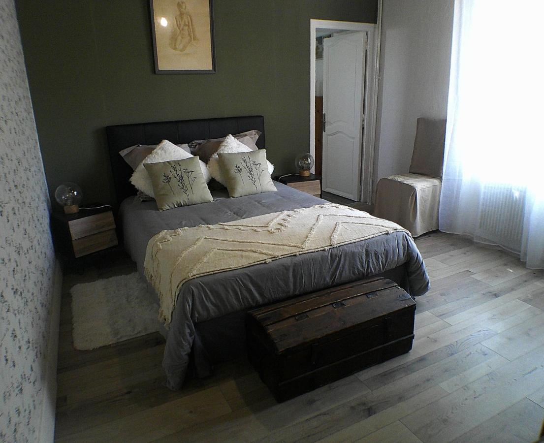 Le Clocooning Chambres D'Hotes Chez L'Habitant Billy (Allier) Exterior foto