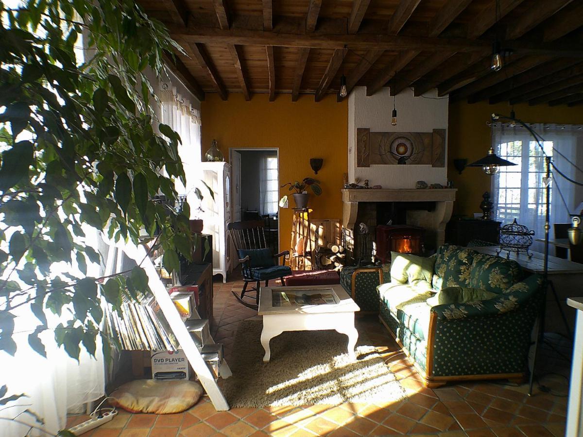 Le Clocooning Chambres D'Hotes Chez L'Habitant Billy (Allier) Exterior foto