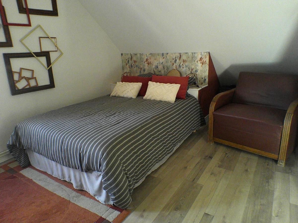 Le Clocooning Chambres D'Hotes Chez L'Habitant Billy (Allier) Exterior foto